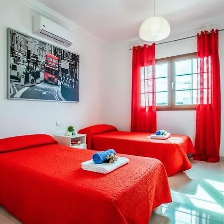 Puerto Del Carmen Sleeps 6 With Pool Air Con&wifi Villa Puerto del Carmen (Lanzarote)